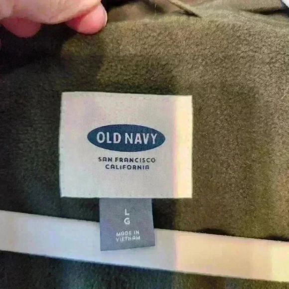 Old Navy puffer vest size L color green - Picture 2 of 4